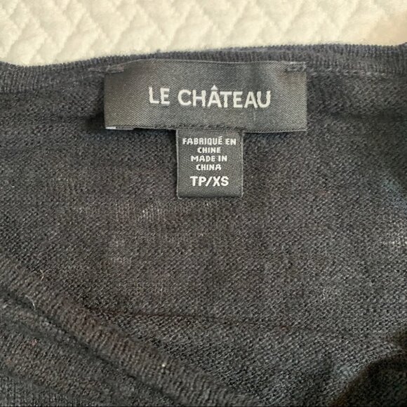 LE Chateau♠️Sweater Asymmetric Hem 3/4 Sleeve Black Pullover Lightweight Size XS - Picture 8 of 9